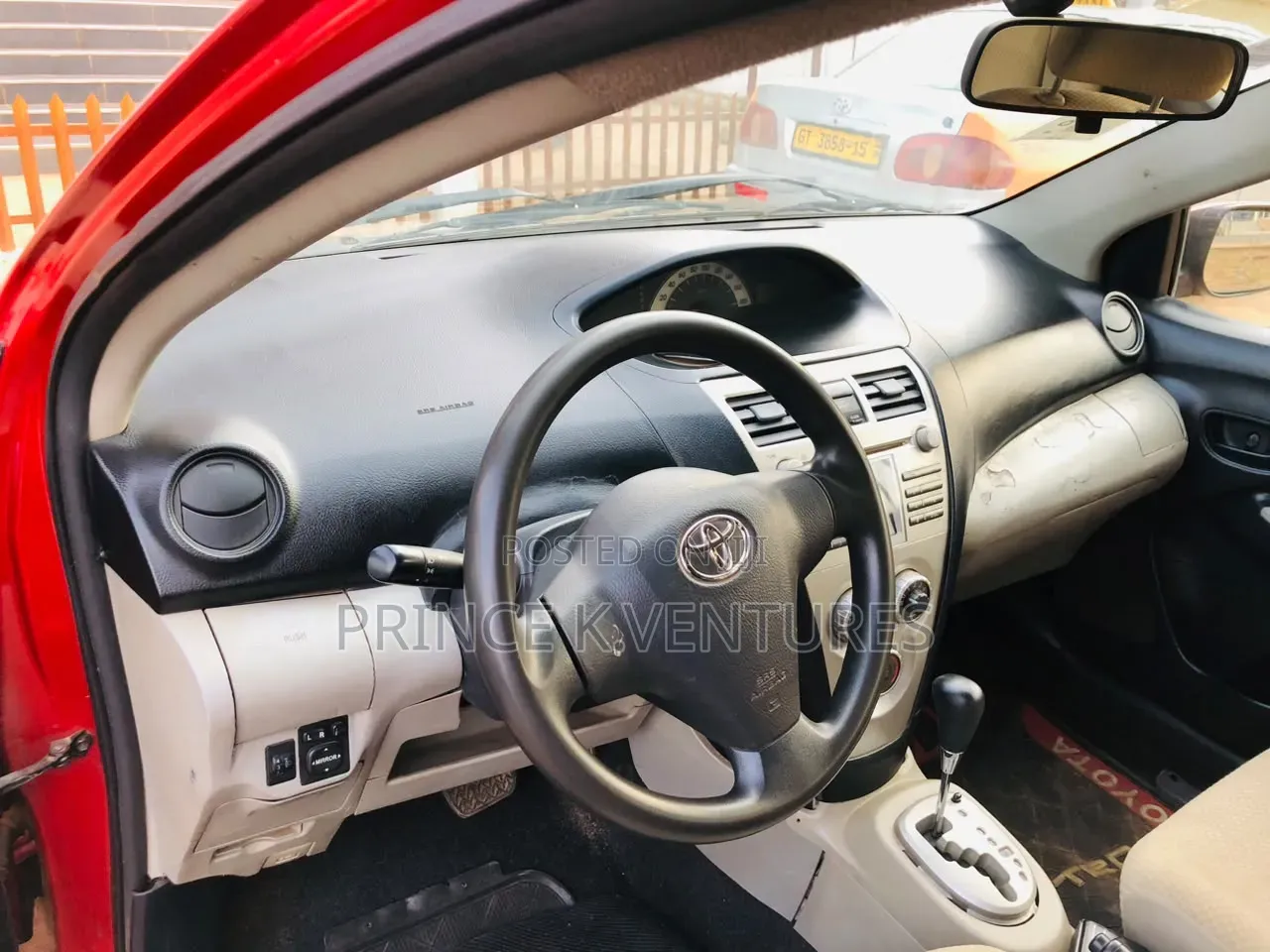 Toyota Belta 2010 Red