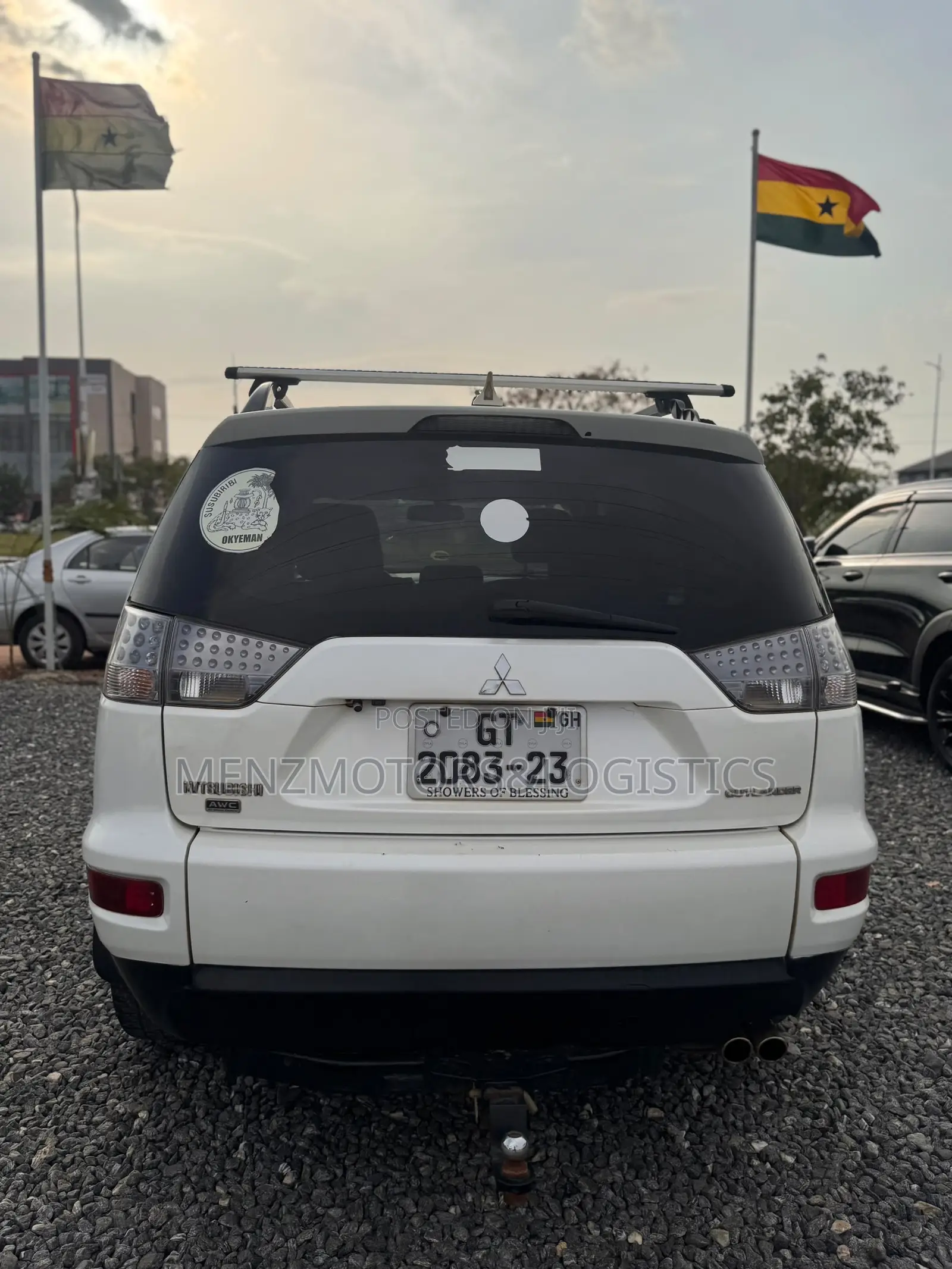 Mitsubishi Outlander SE (2WD) 2013 White