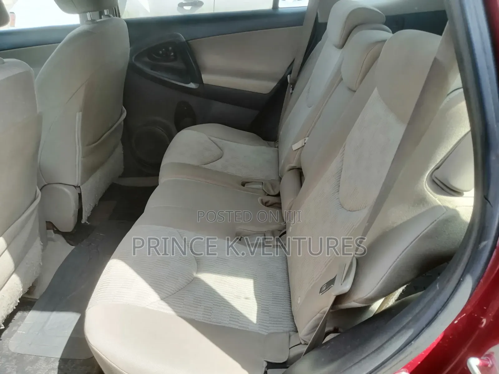 Toyota RAV4 2.5 2010 Red