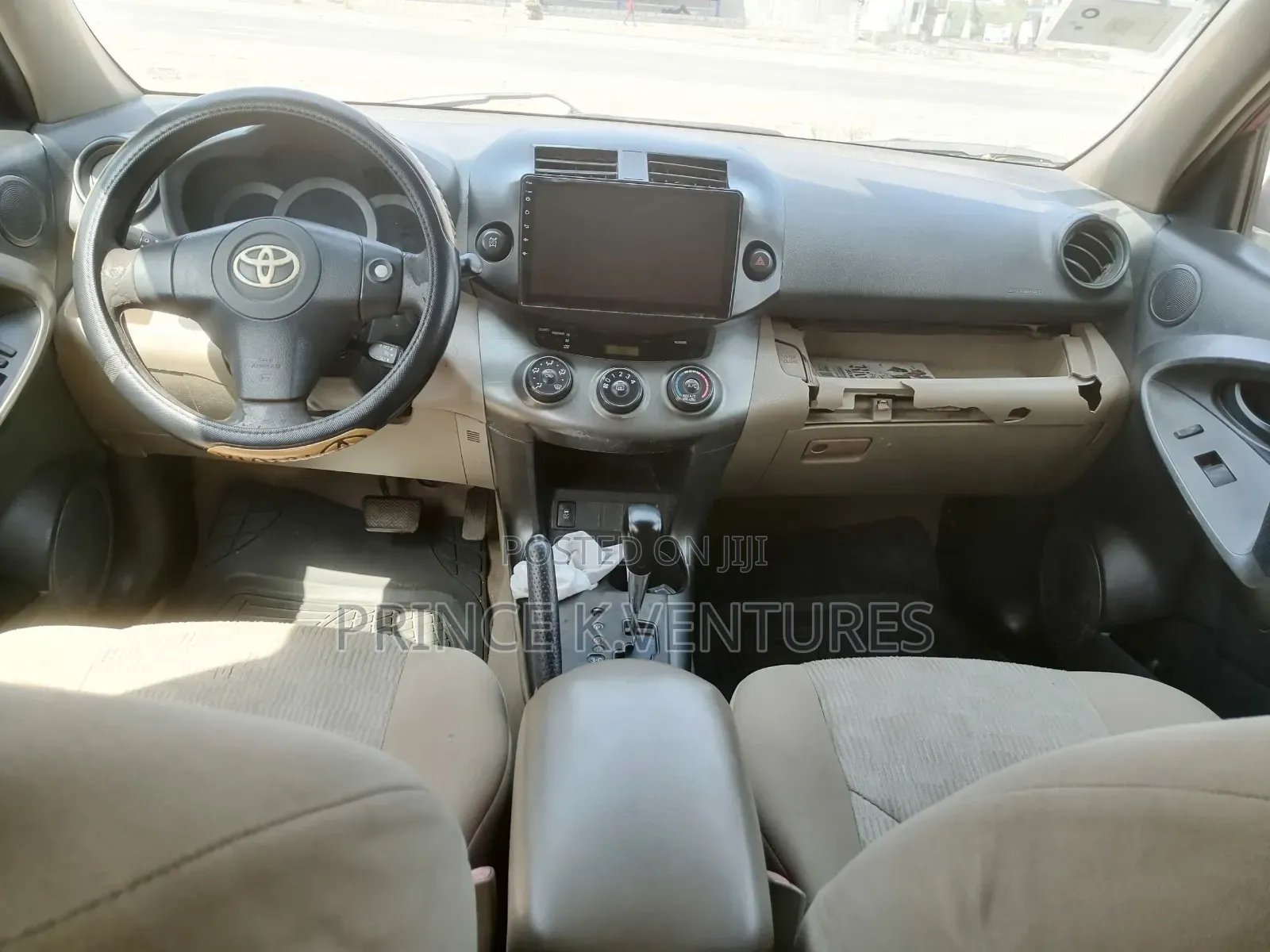 Toyota RAV4 2.5 2010 Red