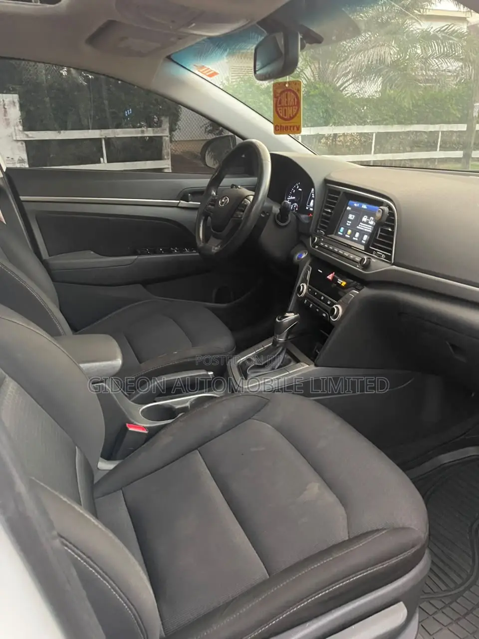 Hyundai Elantra Limited 2018 White