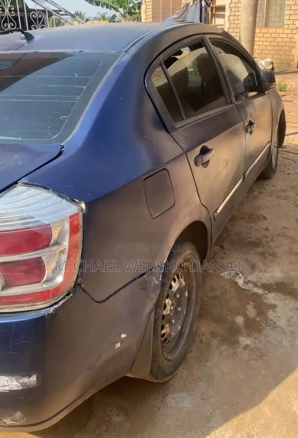 Nissan Sentra 2.0 2010 Blue