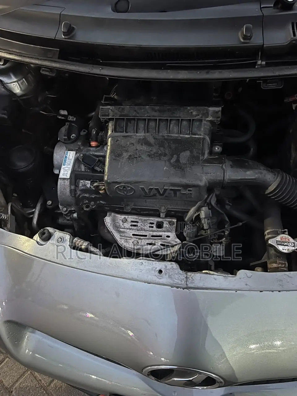 Toyota Vitz 1.3 FWD 3dr 2009 Pearl