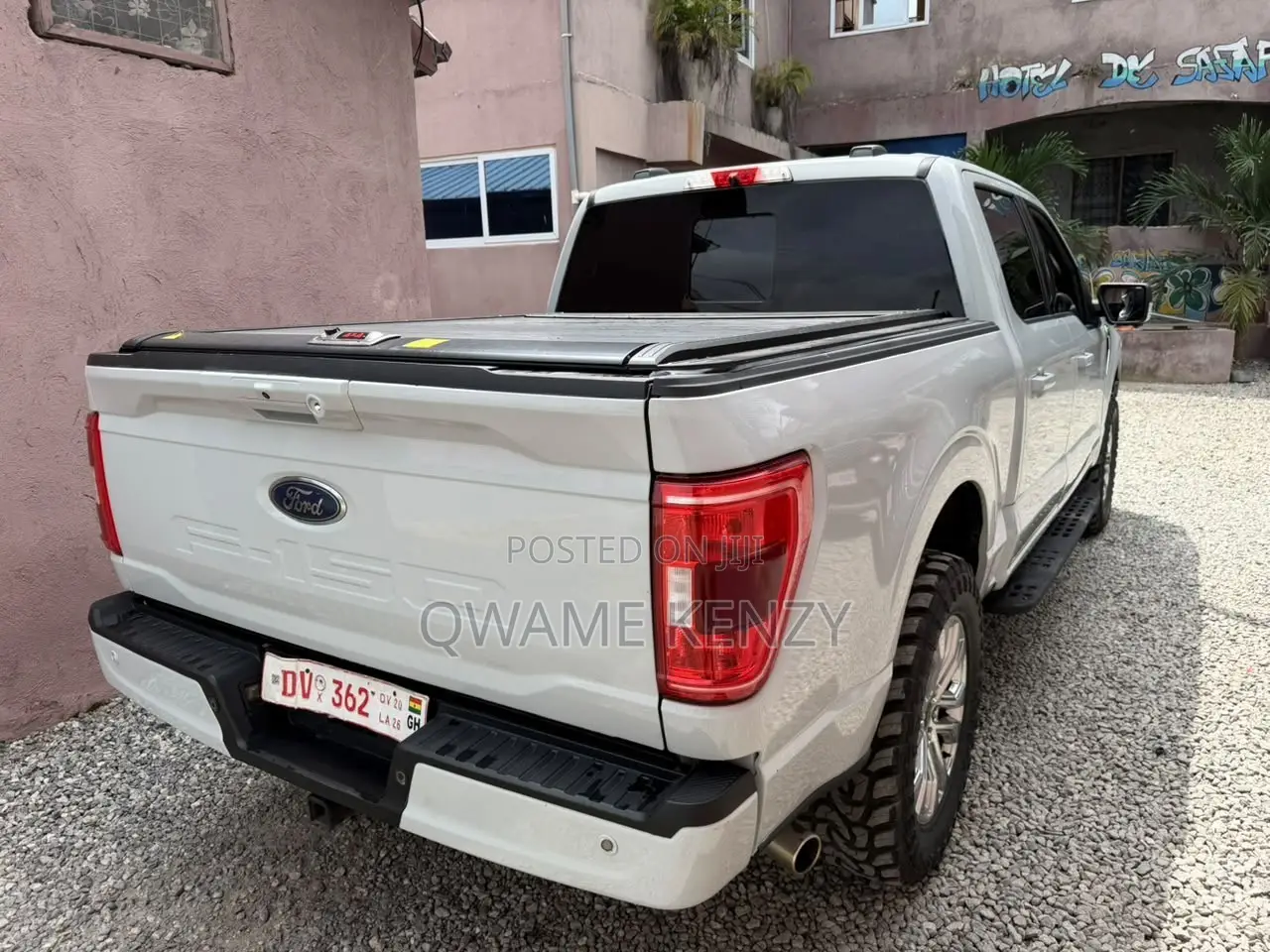 Ford F-150 2022 White