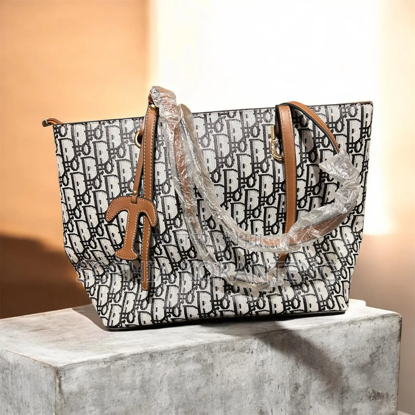 Ladies Elegant Bags