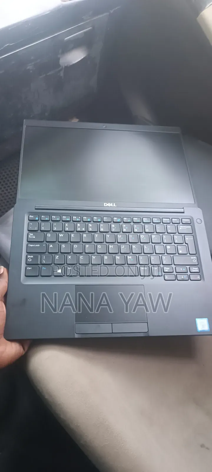 Laptop Dell Latitude 7390 8GB Intel Core 7 SSD 256GB