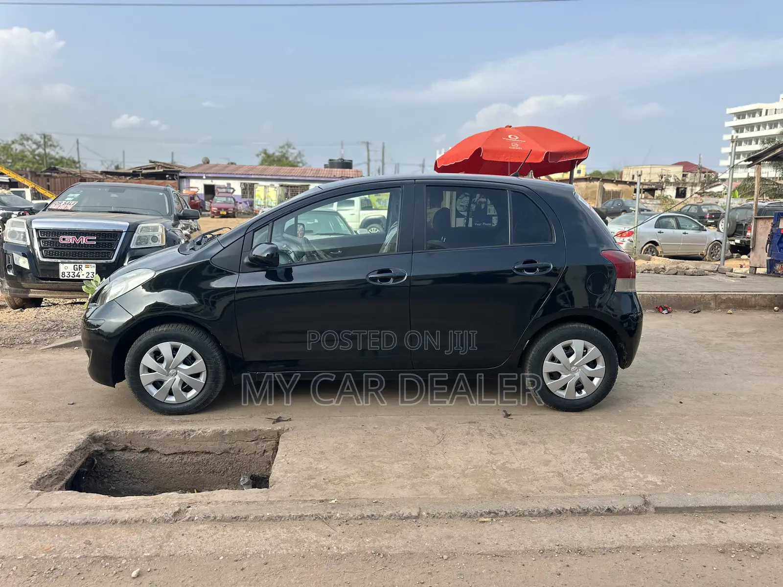 Toyota Yaris Base Hatchback 5dr 2010 Black