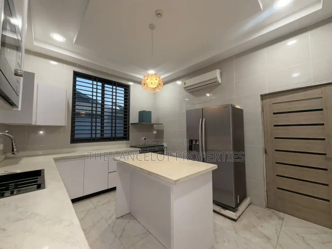 4bdrm House in West Trasacco, East Legon for sale