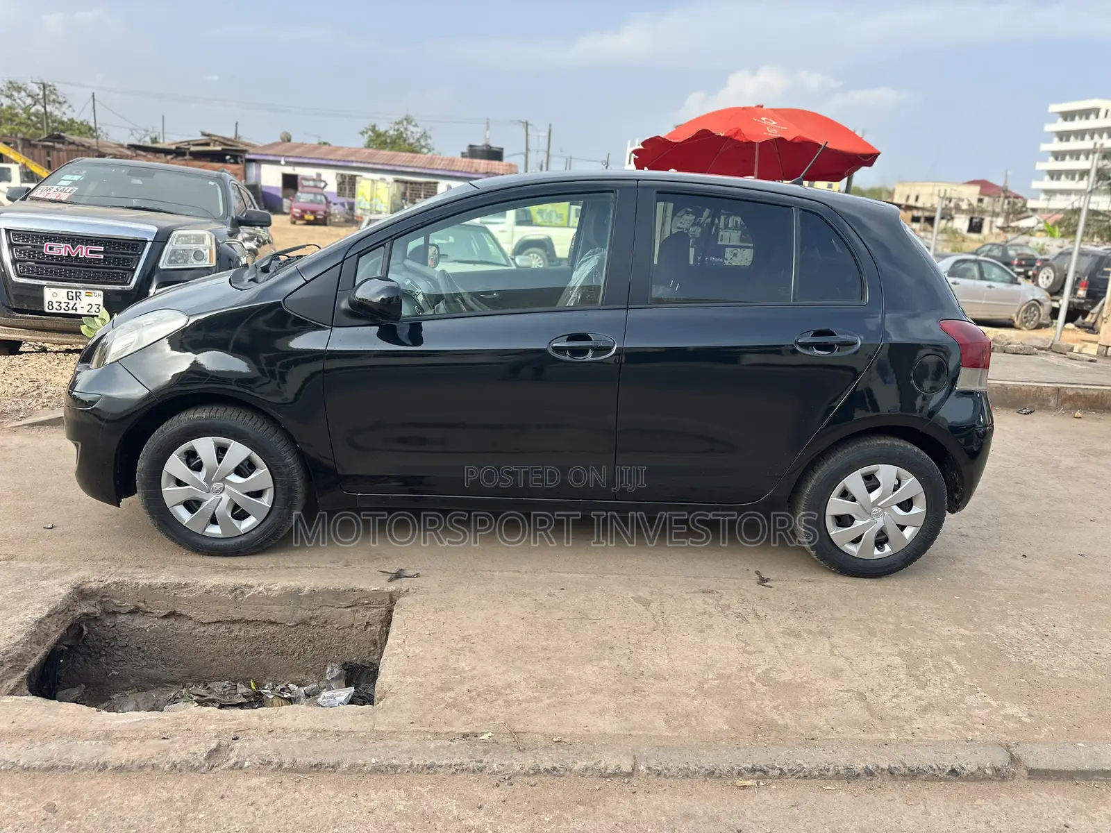 Toyota Yaris Base Hatchback 5dr 2010 Black