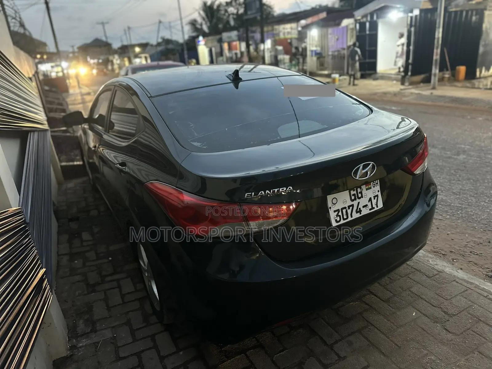Hyundai Elantra GLS Sedan FWD (1.8L 4cyl 6M) 2013 Black