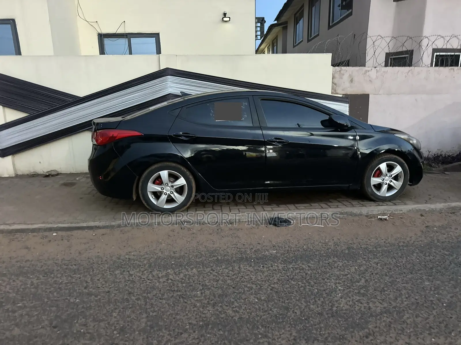 Hyundai Elantra GLS Sedan FWD (1.8L 4cyl 6M) 2013 Black