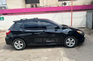 Toyota Matrix S Hatchback AWD (2.4L 4cyl 4A) 2010 Black