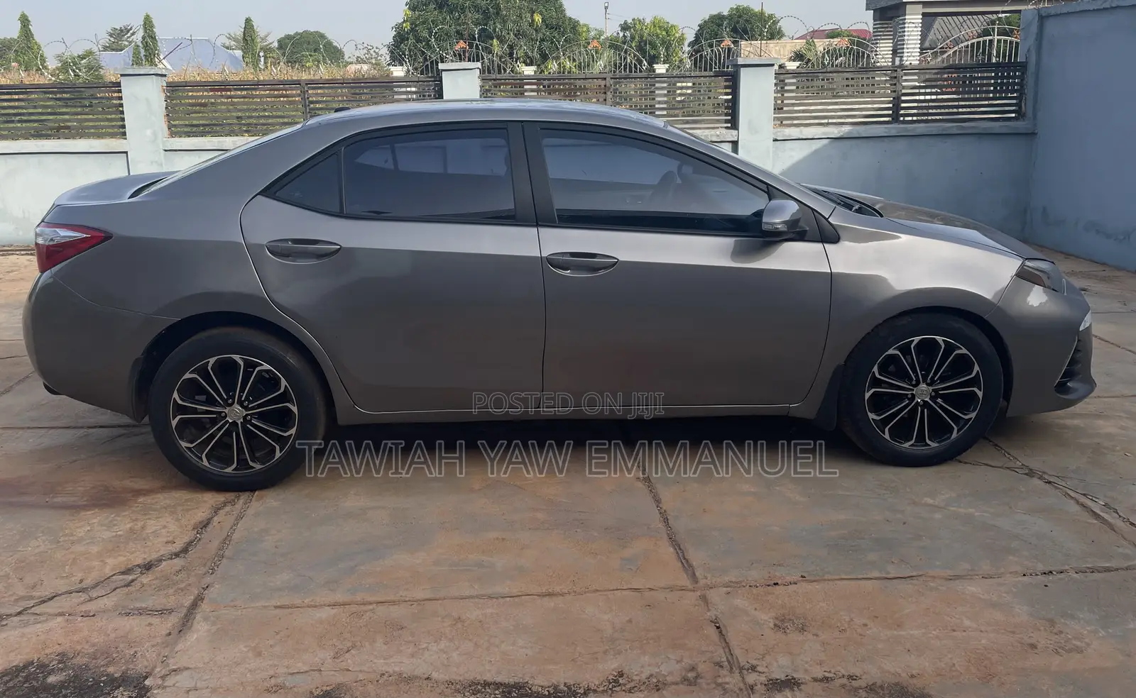 Toyota Corolla 2015 Gray
