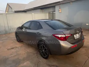 Toyota Corolla 2015 Gray