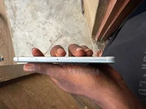 Apple iPhone 7 32 GB Silver