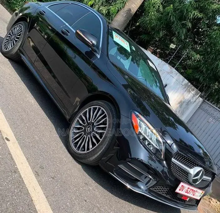 Mercedes-Benz C300 2020 Black