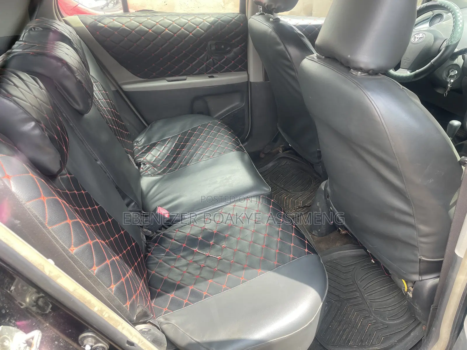 Toyota Yaris Base Hatchback 3dr 2010 Black