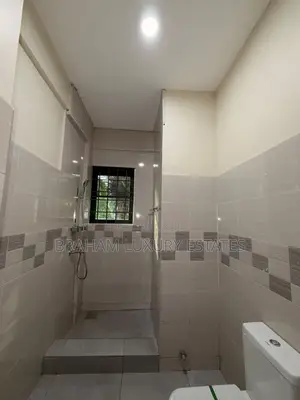 3bdrm Apartment in Braham Luxury, Ashaley Botwe for rent