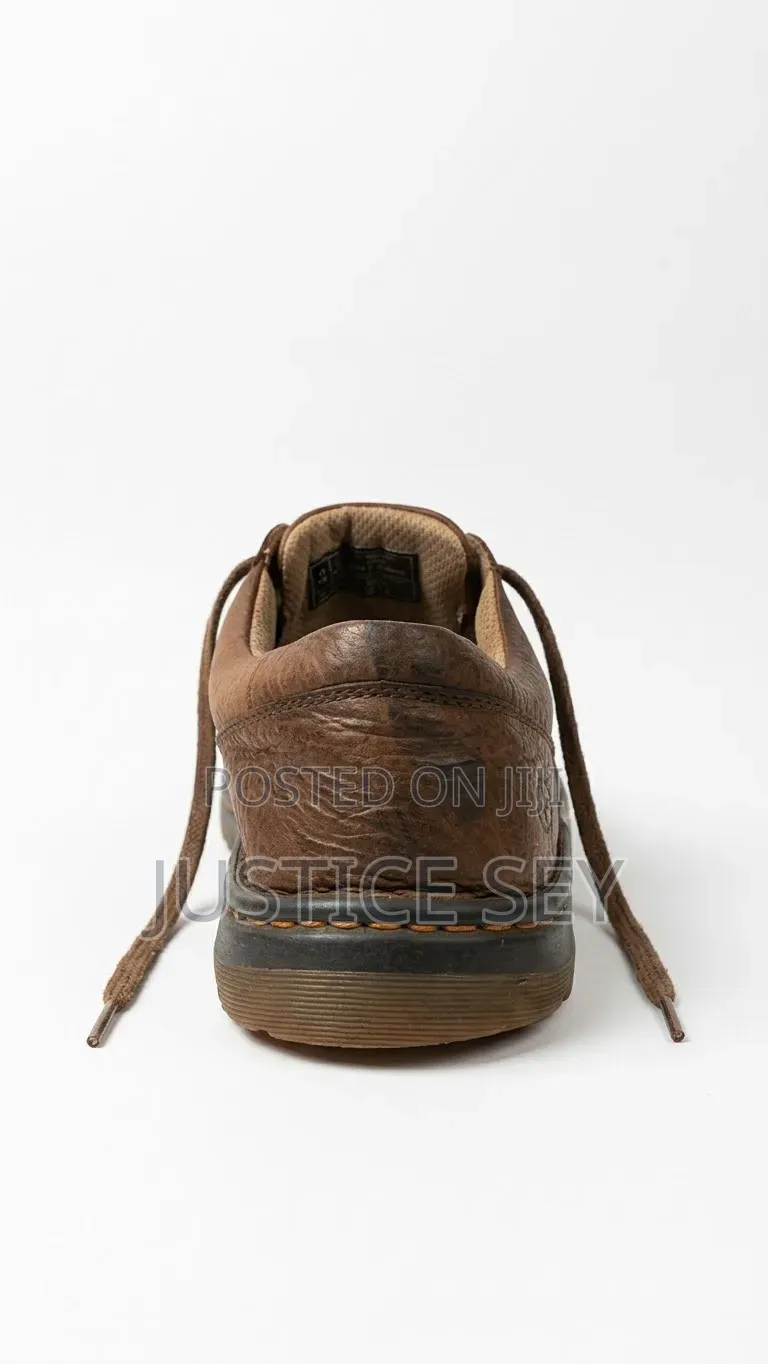 Secondhand Dr. Martens "John" Brown Leather Low-Top Oxfords
