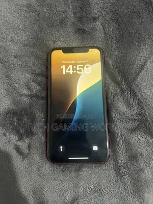 Apple iPhone XR 64 GB Red