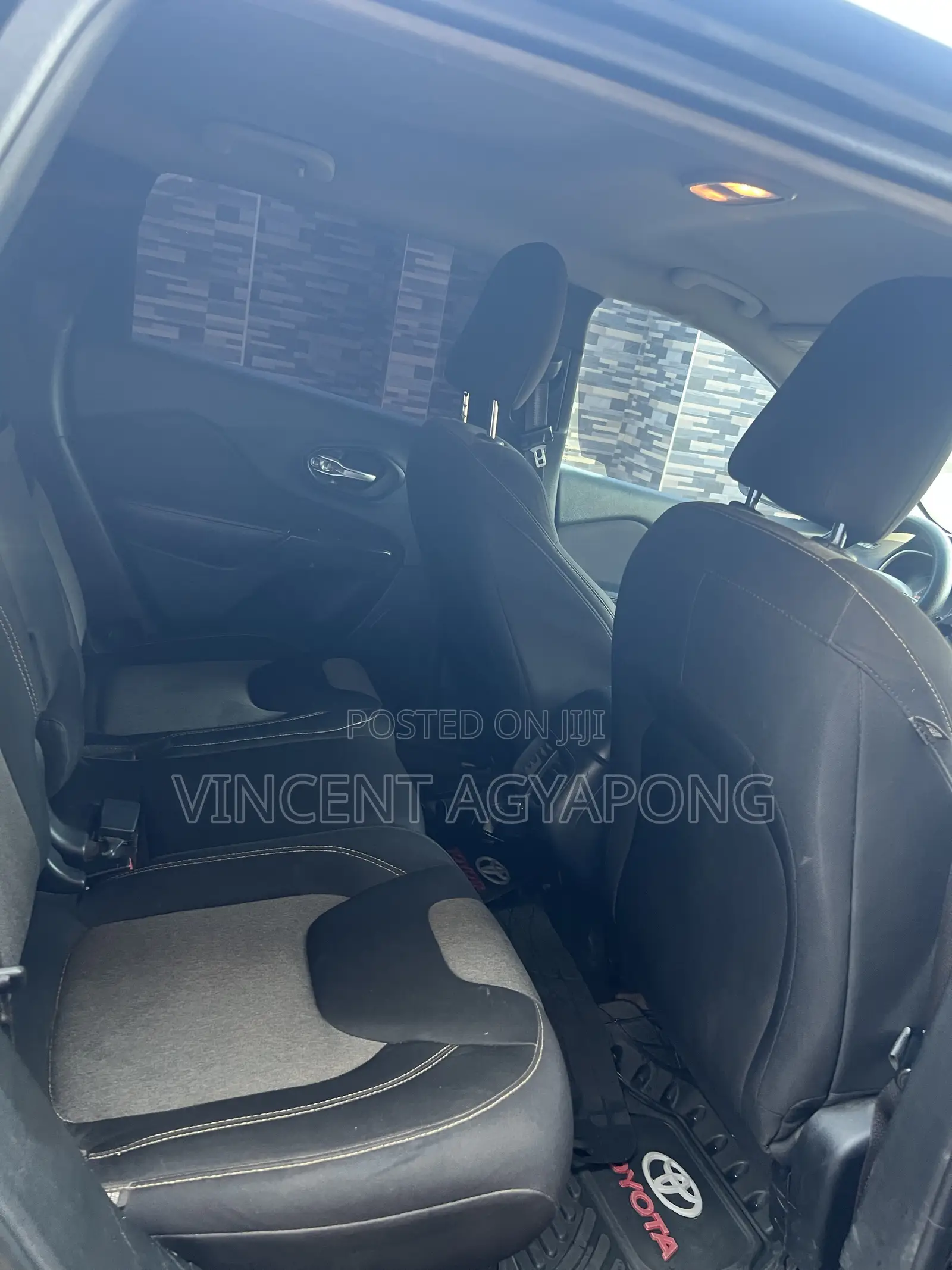 Jeep Cherokee Latitude 4dr SUV (2.4L 4cyl 9A) 2015 Black