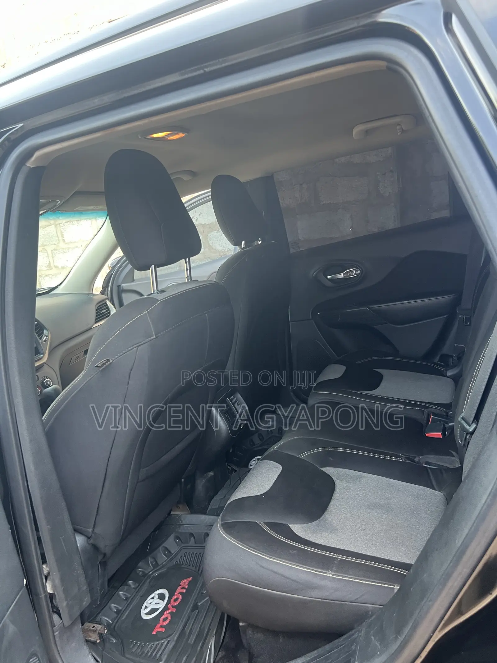 Jeep Cherokee Latitude 4dr SUV (2.4L 4cyl 9A) 2015 Black