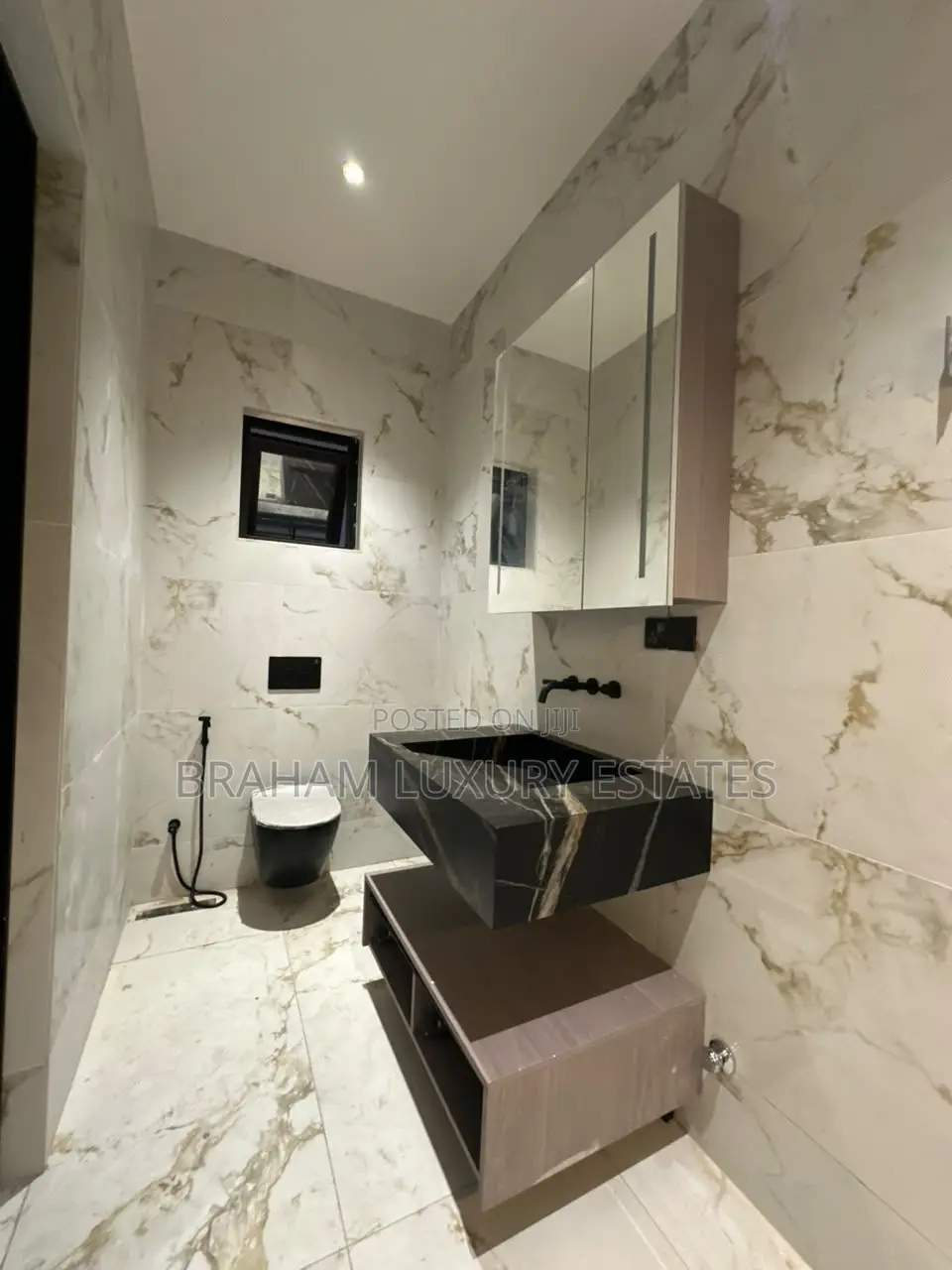 5bdrm Villa in Braham Luxury, East Legon for sale