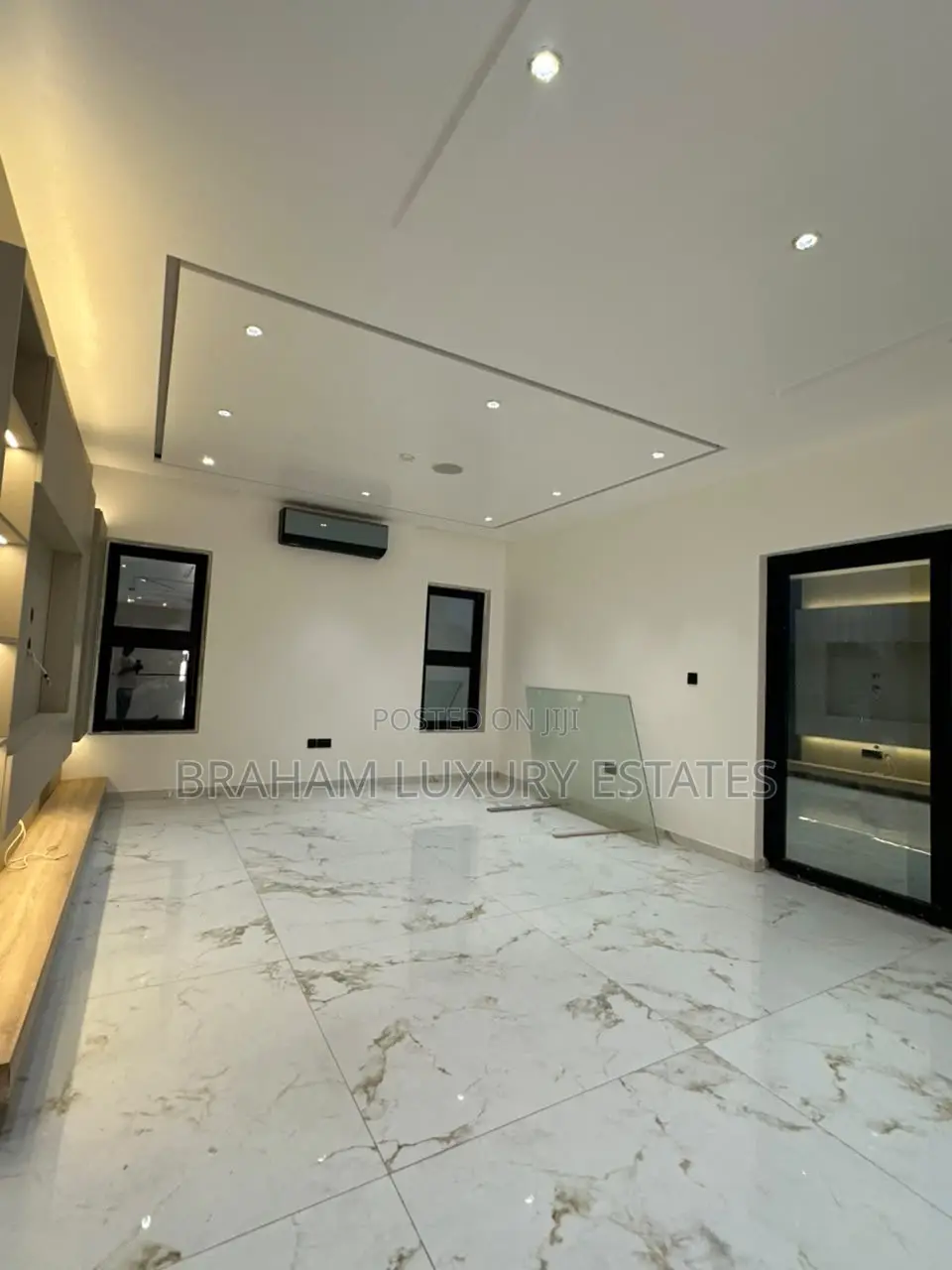 5bdrm Villa in Braham Luxury, East Legon for sale