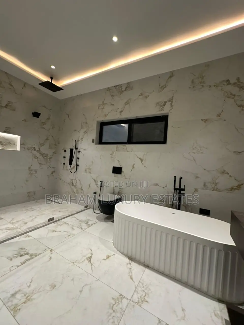 5bdrm Villa in Braham Luxury, East Legon for sale