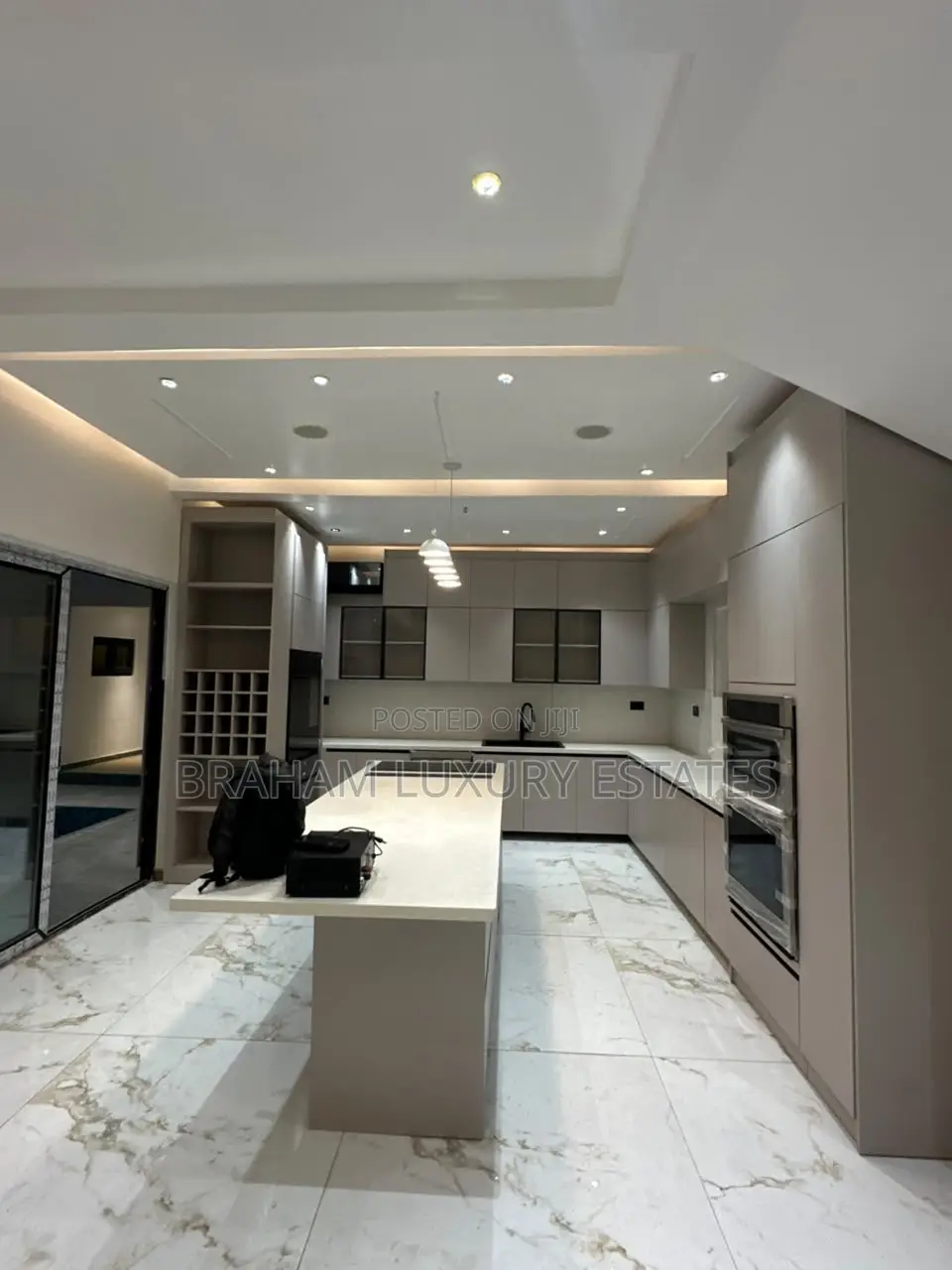 5bdrm Villa in Braham Luxury, East Legon for sale