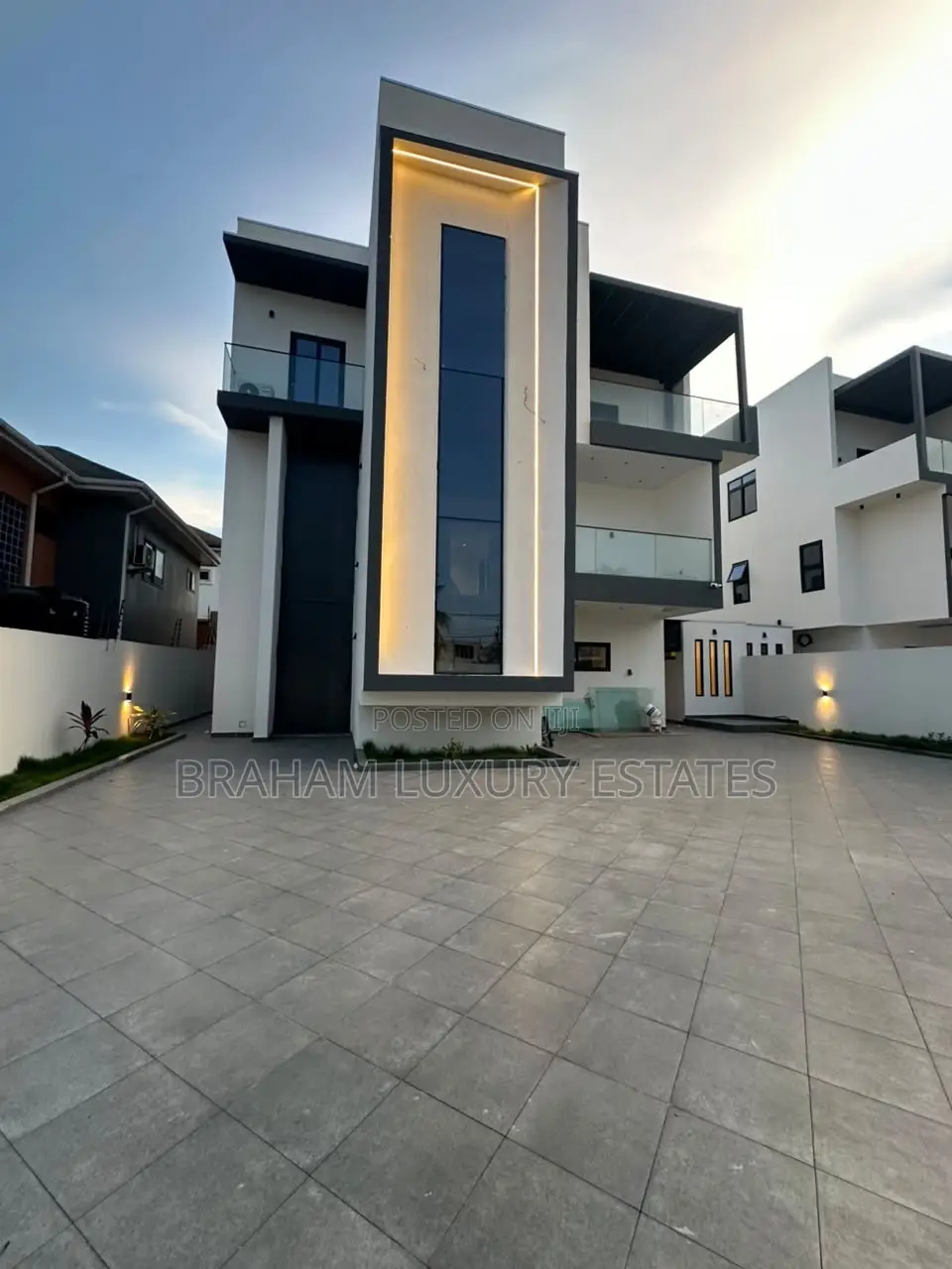 5bdrm Villa in Braham Luxury, East Legon for sale