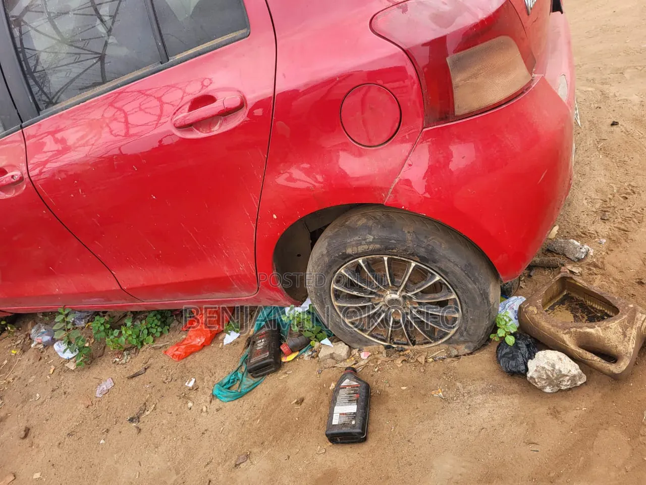 Toyota Vitz 1.3 AWD 3dr 2009 Red