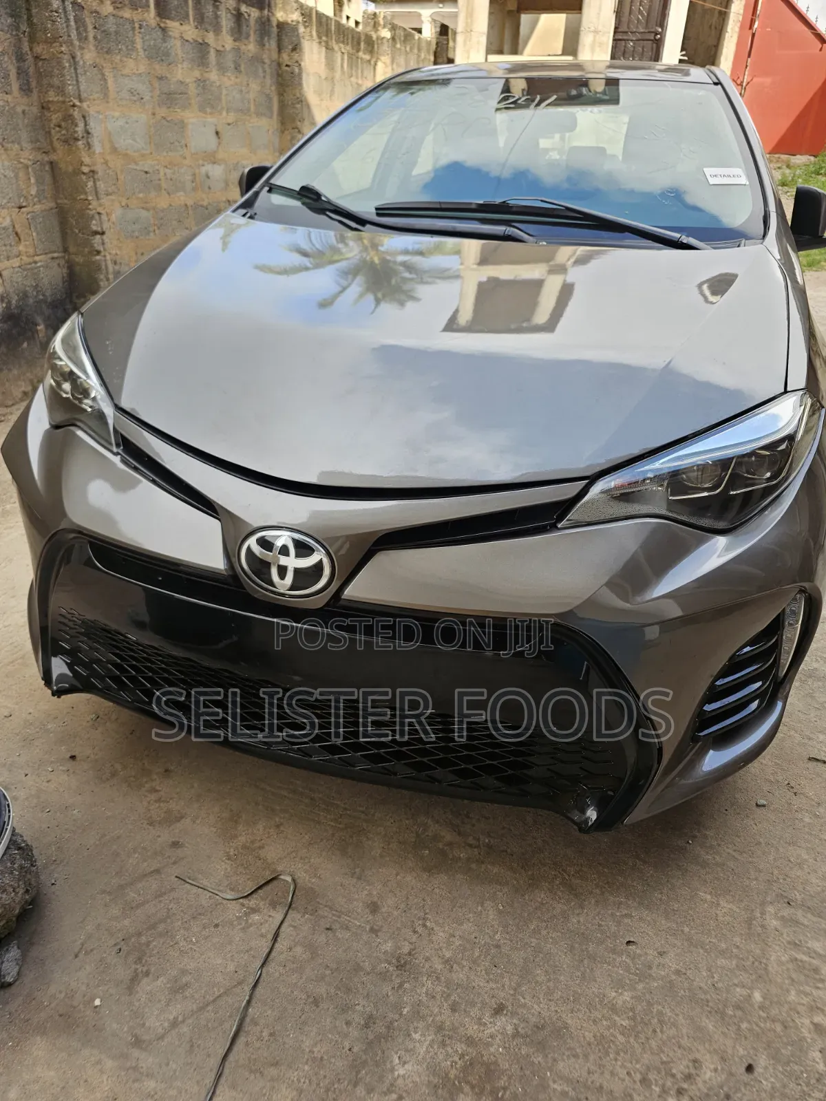 Toyota Corolla SE (1.8L 4cyl 2A) 2018 Gray