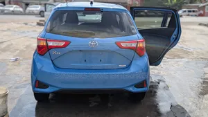 Toyota Vitz 1.5 FWD 5dr 2018 Blue