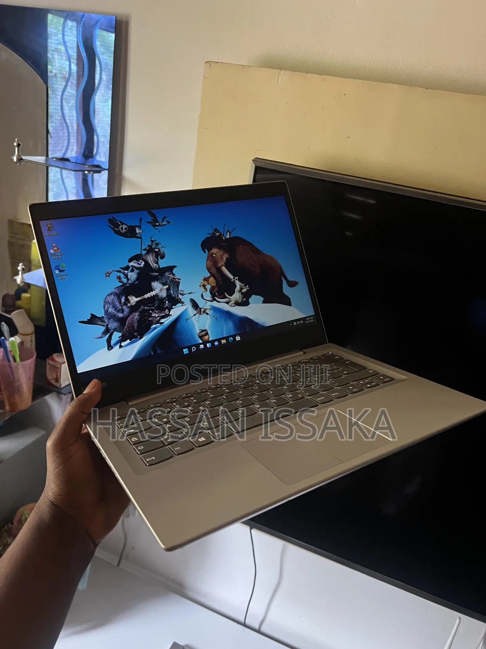 Laptop Lenovo IdeaPad 320S 4GB Intel Pentium SSD 128GB
