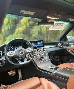 Mercedes-Benz C300 2020 Red