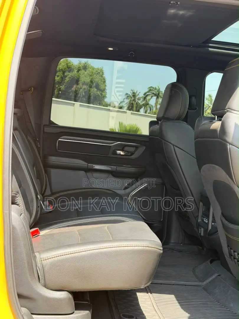 RAM ProMaster 2024 Yellow