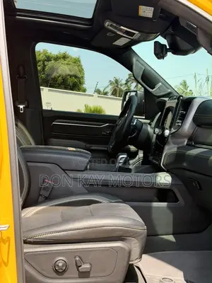 RAM ProMaster 2024 Yellow