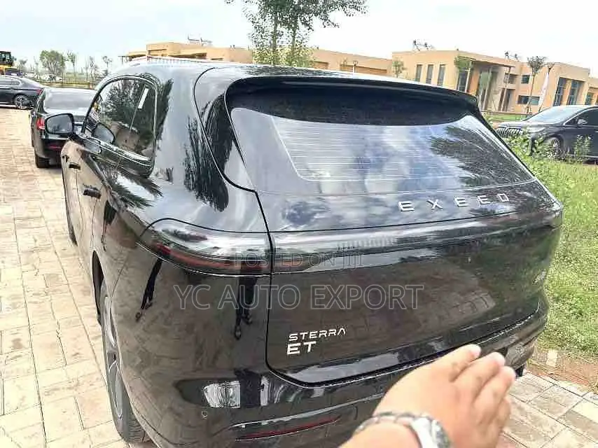 Exeed Sterra ET 2025 Black