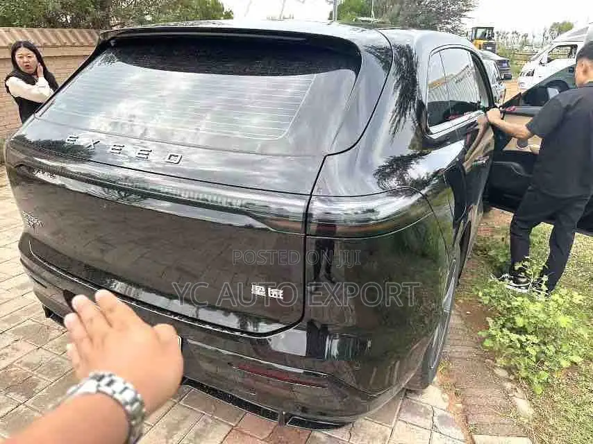 Exeed Sterra ET 2025 Black