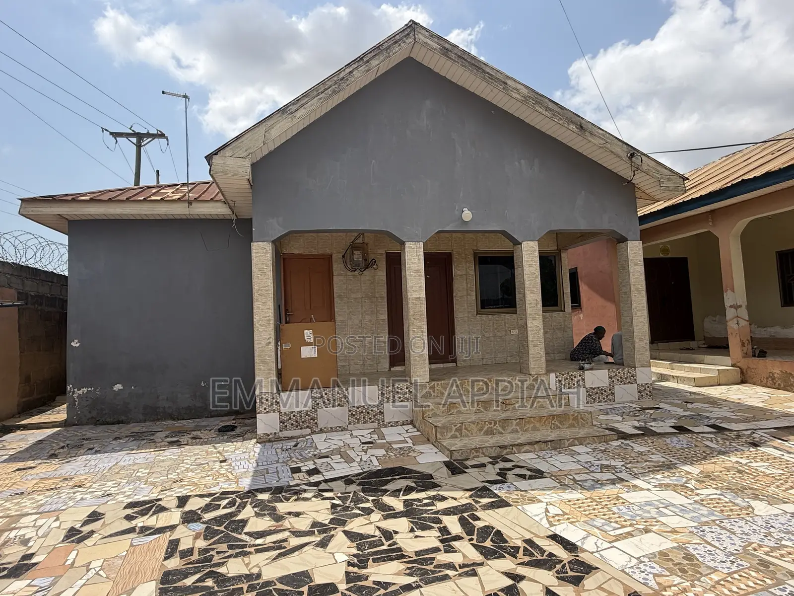 2bdrm Apartment in Awoshei Last Stop, Awoshie for rent