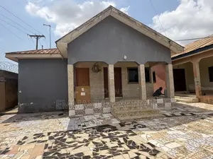2bdrm Apartment in Awoshei Last Stop, Awoshie for rent