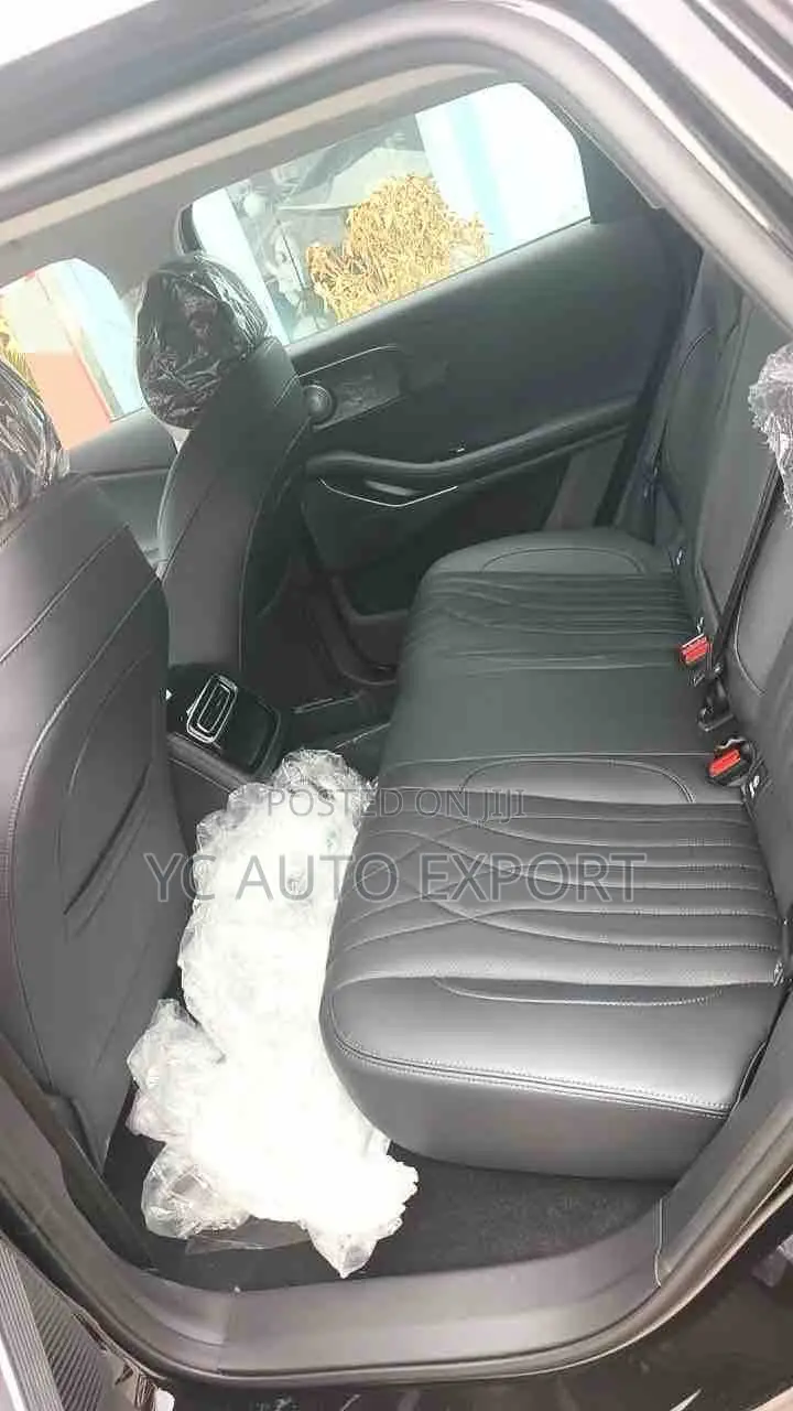 Exeed RX 2026 Black