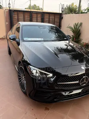 Mercedes-Benz C300 2025 Black