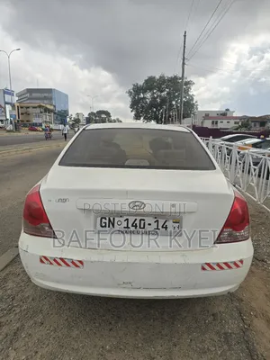 Hyundai Elantra Touring GLS Automatic 2010 White