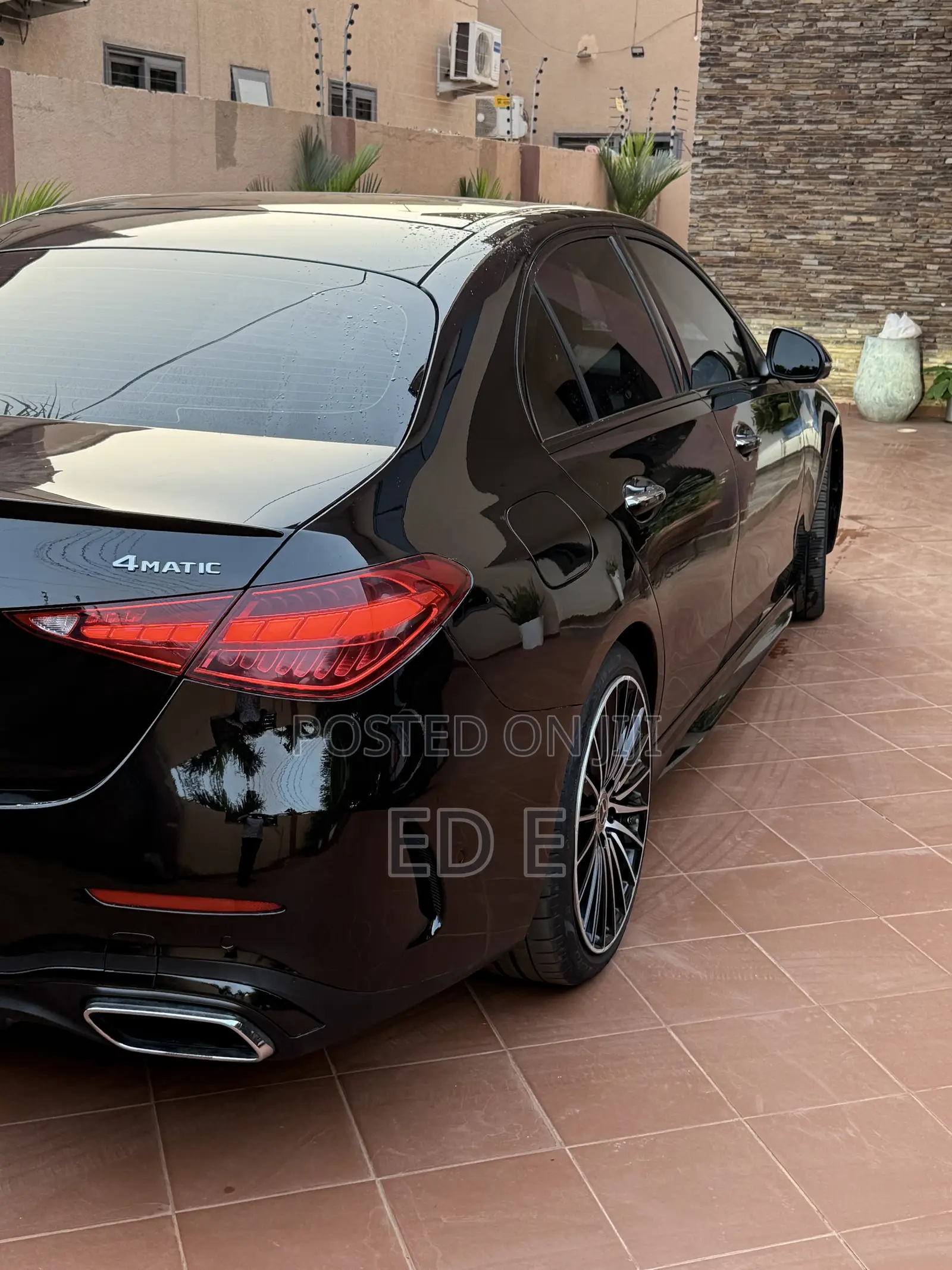 Mercedes-Benz C300 2025 Black