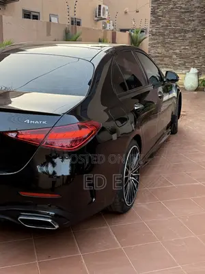 Mercedes-Benz C300 2025 Black