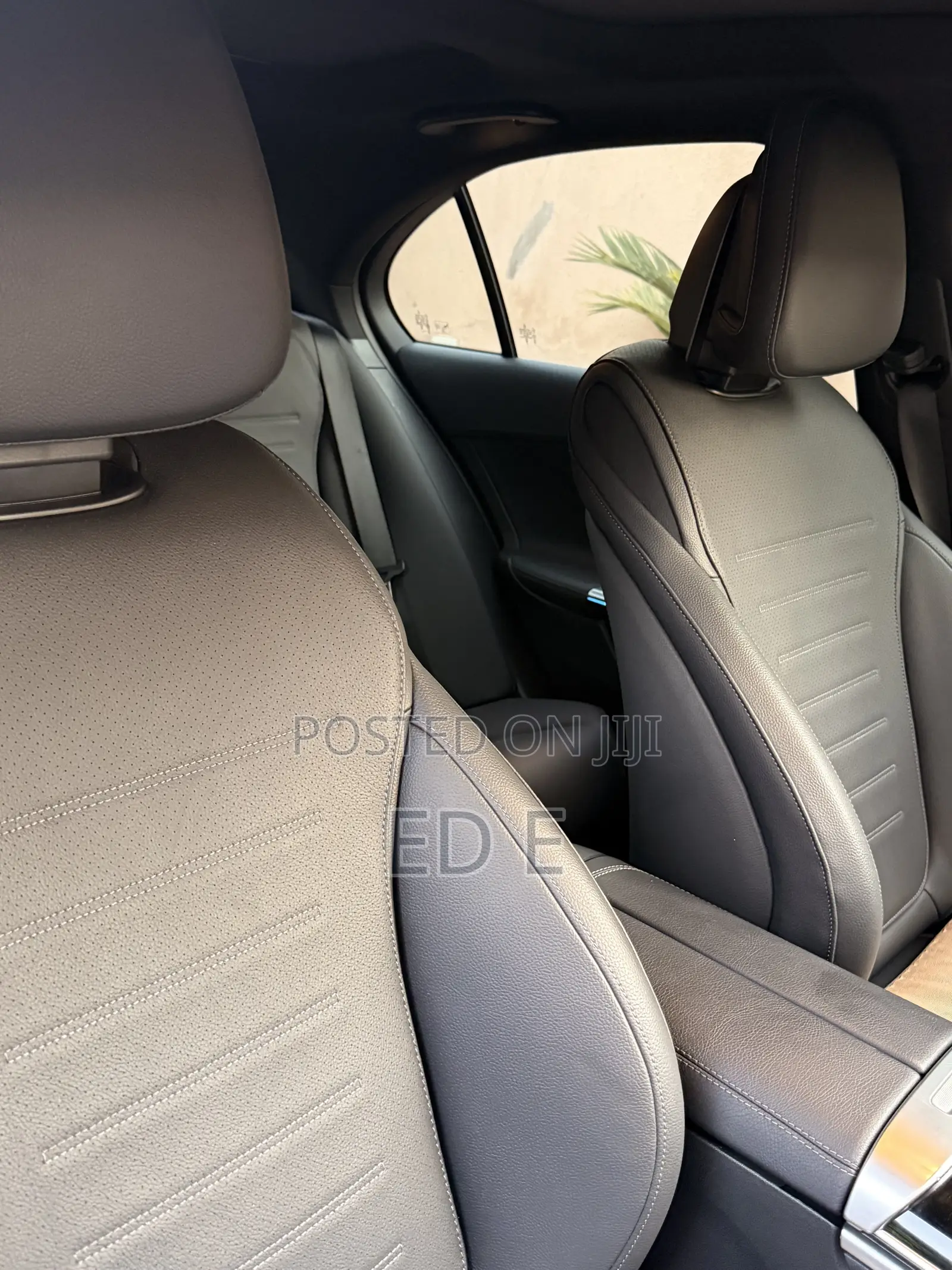 Mercedes-Benz C300 2025 Black