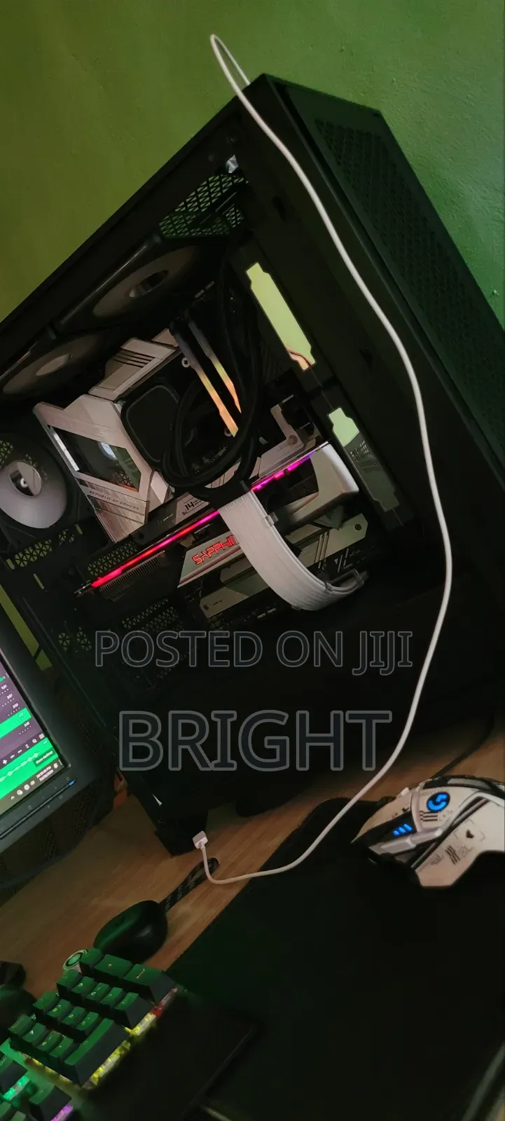 The Sapphire Nitro+ Radeon Rx 5700 Xt 8GB I