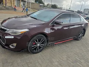 Toyota Avalon XLE 4dr Sedan (3.5L 6cyl 6A) 2015 Maroon